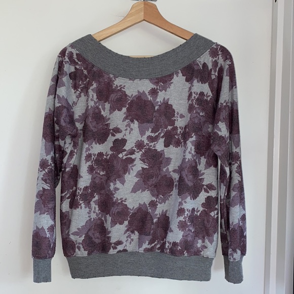 Floral distressed sweater - Picture 6 of 6